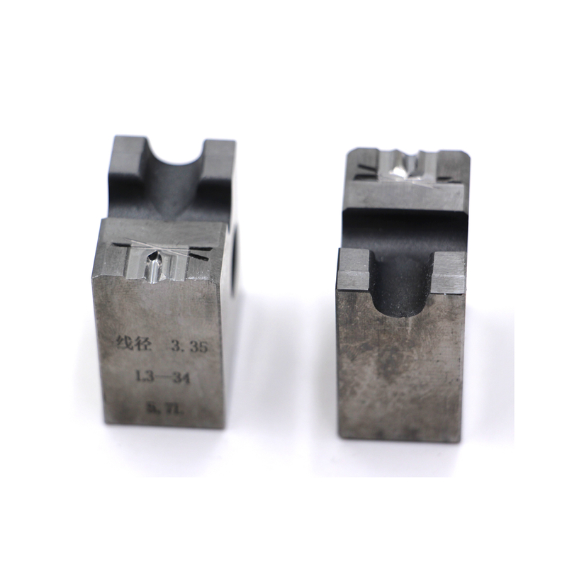 Algodón duro de alta dureza de perforación automática de tornillos formando bordes de perforación de cola de tornillo a presión - para aplicaciones en la construcción y la automoción