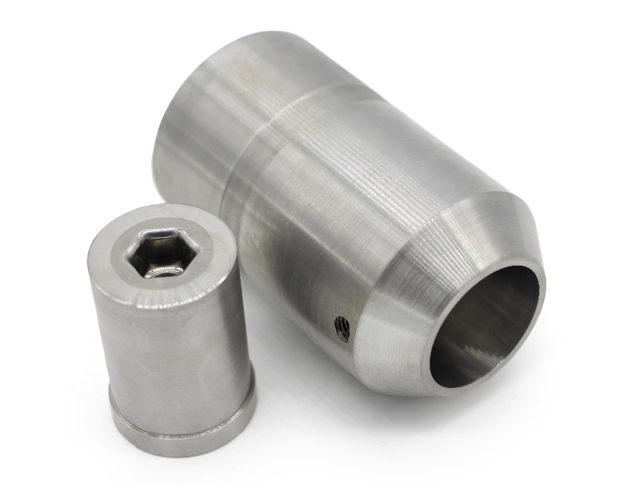 Matriz para extrusión de alta resistencia a frío con carburo de grano medio de alta dureza