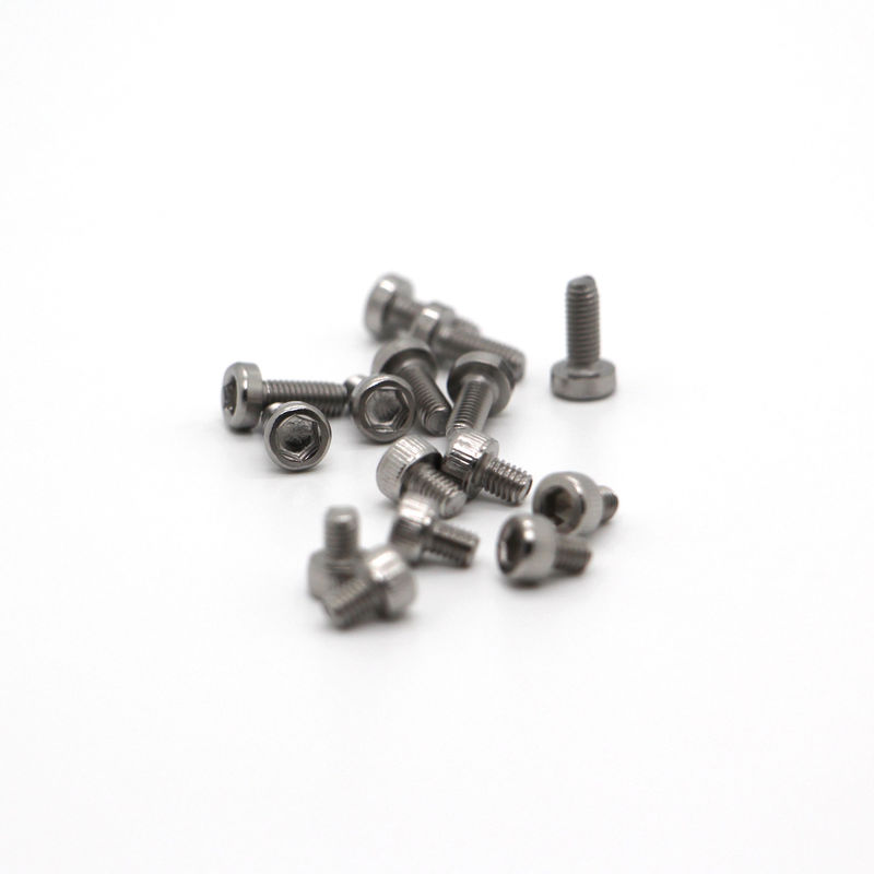 Micro tornillos de acero al carbono zinc-níquel recubierto con lavadoras de resorte y tuercas planas para el montaje de placas de PCB