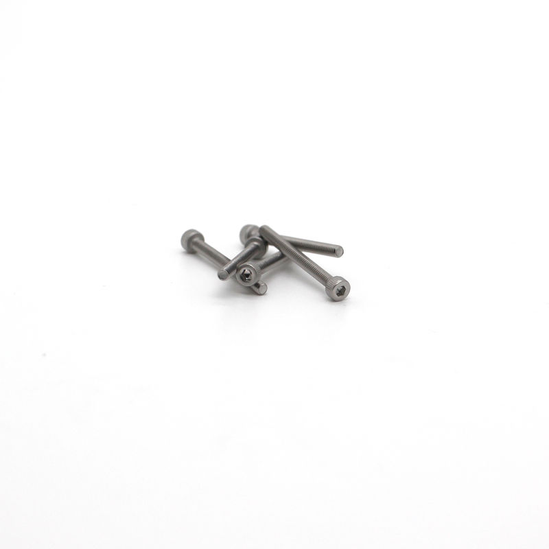 Micro tornillos de alta precisión M0.5-M3.0 para dispositivos portátiles Mecanizado CNC Tolerancia de 0.01 mm